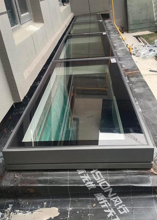 Energy Efficient Triple Glazed Aluminium Roof Windows high quality