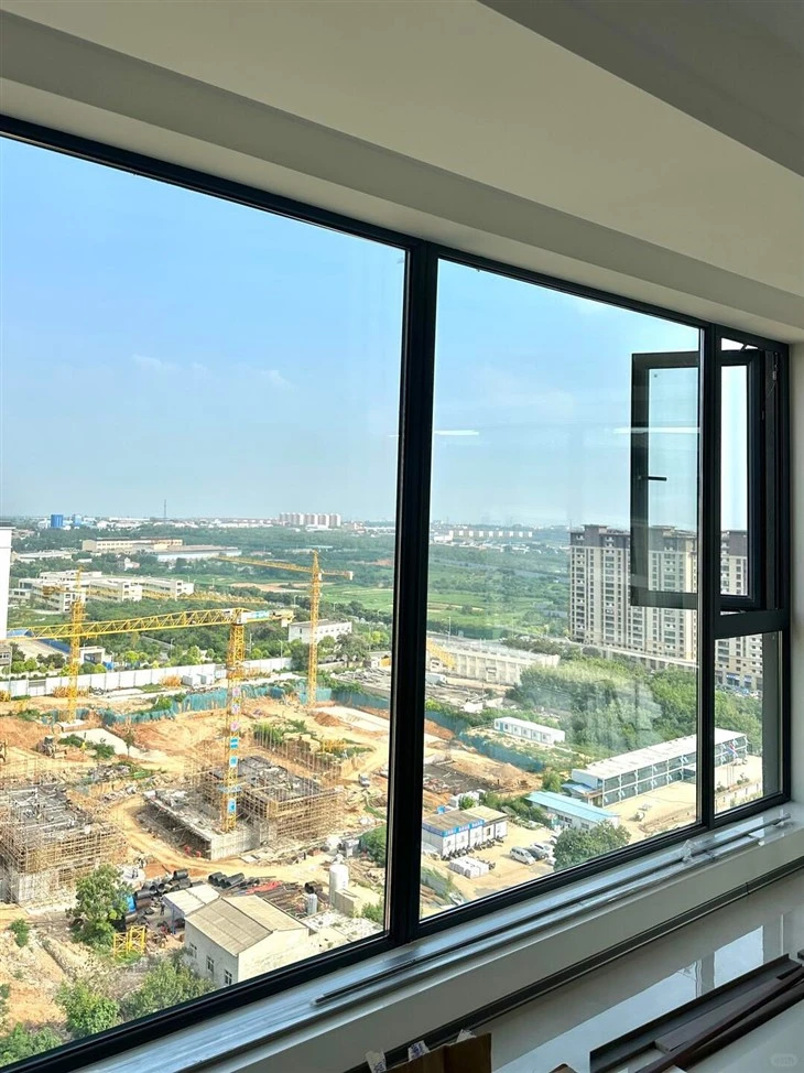Thermal Break Aluminium Casement Windows | Low U-Value, Passivhaus-Ready | SGL factory